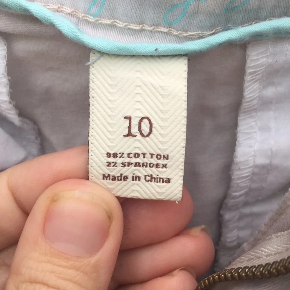 Sonoma Khaki Shorts Size 10 EUC